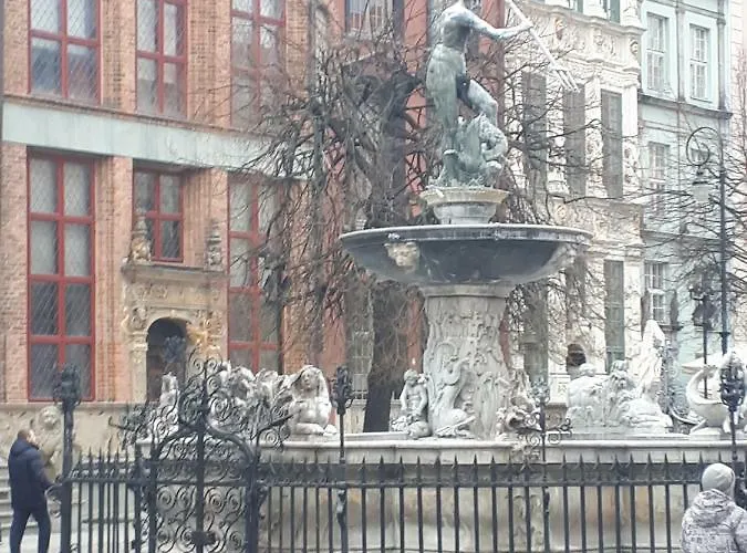 Kawalerka W Kamienicy Na Starówce Gdańsk